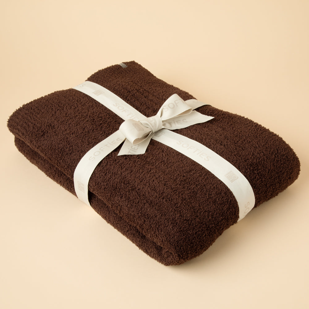 50" x 70" Solid Rib Marshmallow Blanket Espresso