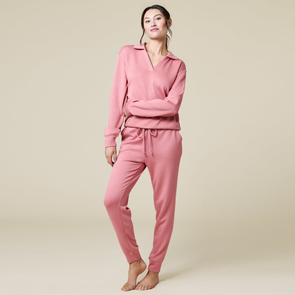 シャイニーブークレジャコット DreamTech Johnny Collar Lounge Set – Softies