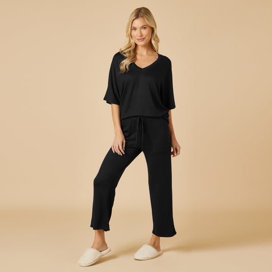 Dream Relaxed V-neck with Capri Lounge Set in Black