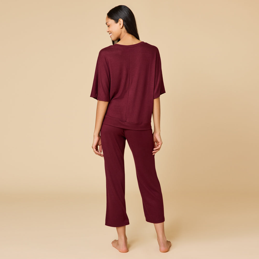 Dream Relaxed V-neck with Capri Lounge Set Cherry Cola