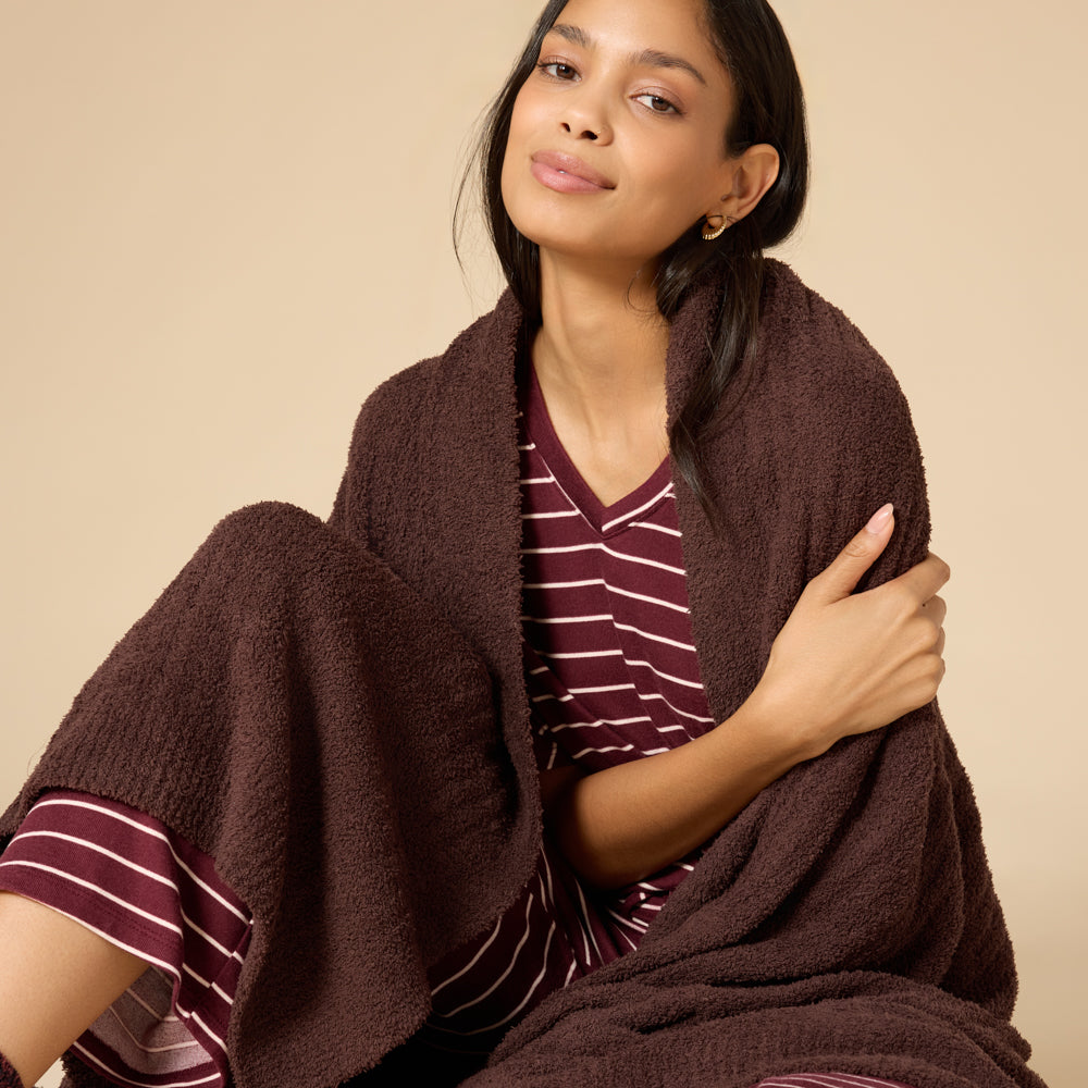 50" x 70" Solid Rib Marshmallow Blanket Espresso