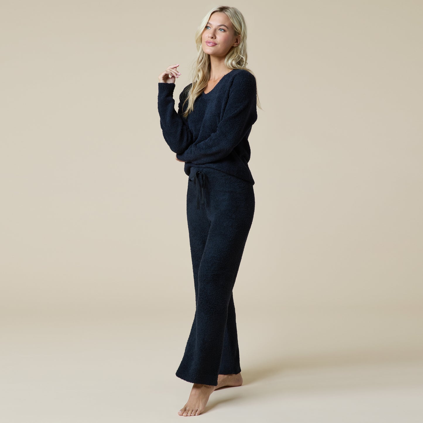 Solid Marshmallow V-Neck Lounge Set in Black