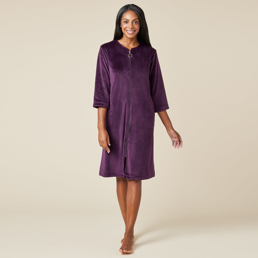 Scroll Zip Robe 42