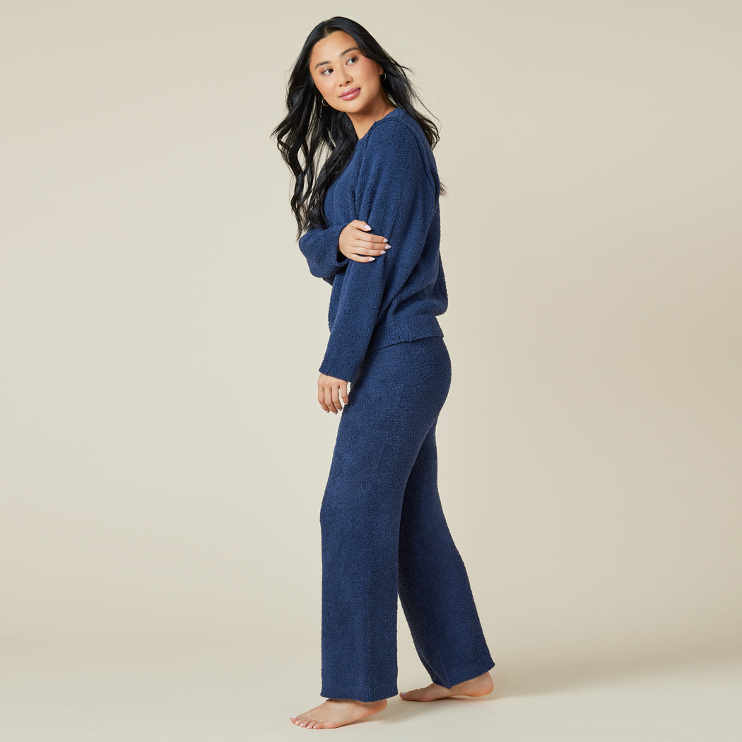 Solid Marshmallow Reverse Seam Crew Neck Lounge Set with Bracelet Sleeve in Midnight