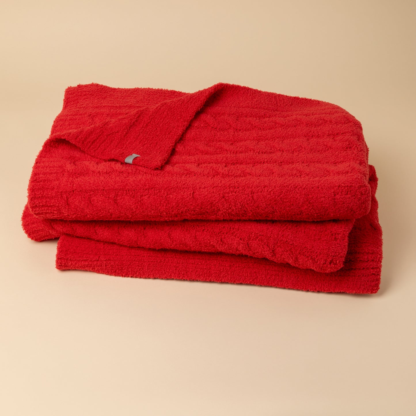 Cable Knit Marshmallow Blanket in Red