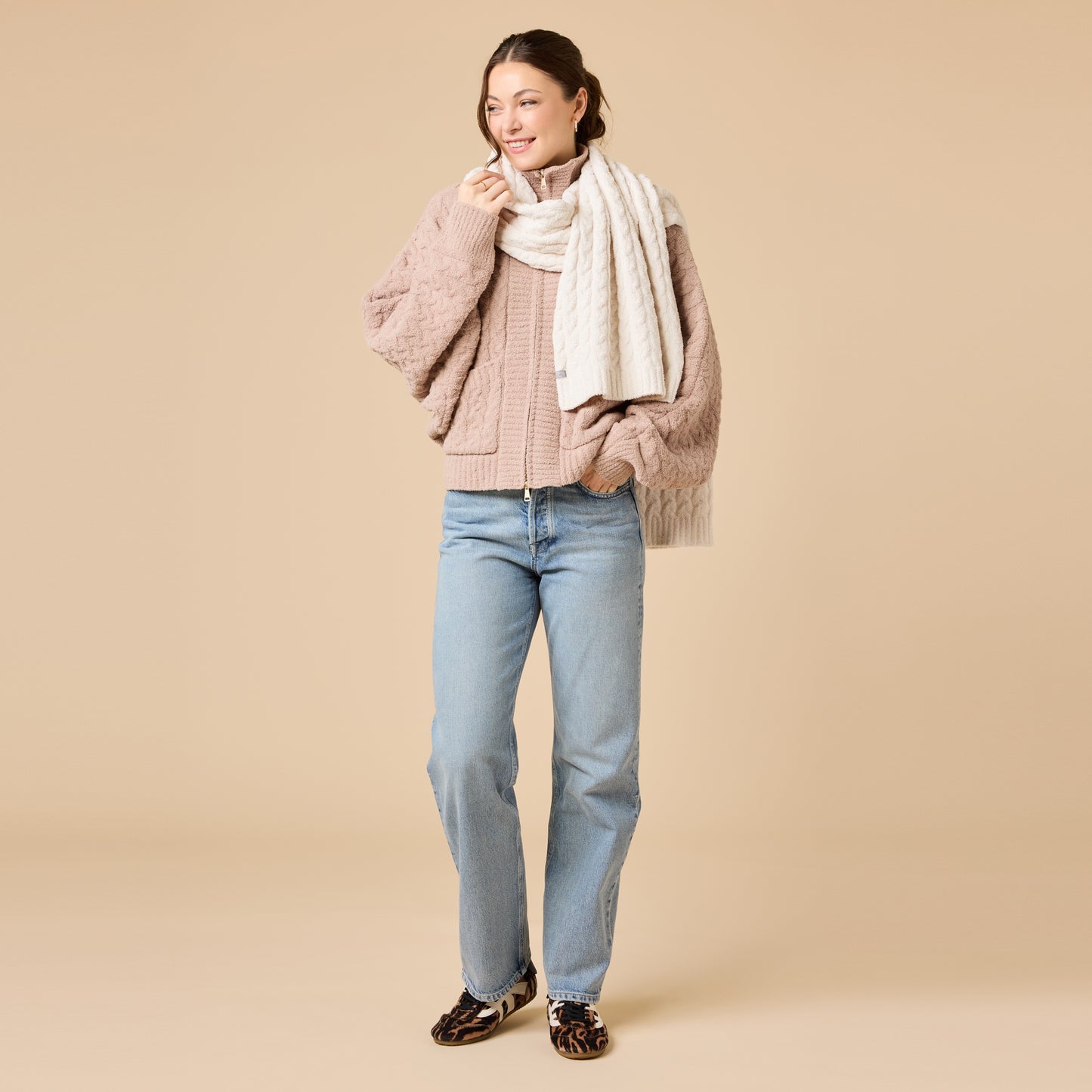 Cable Knit Marshmallow Scarf in Almond