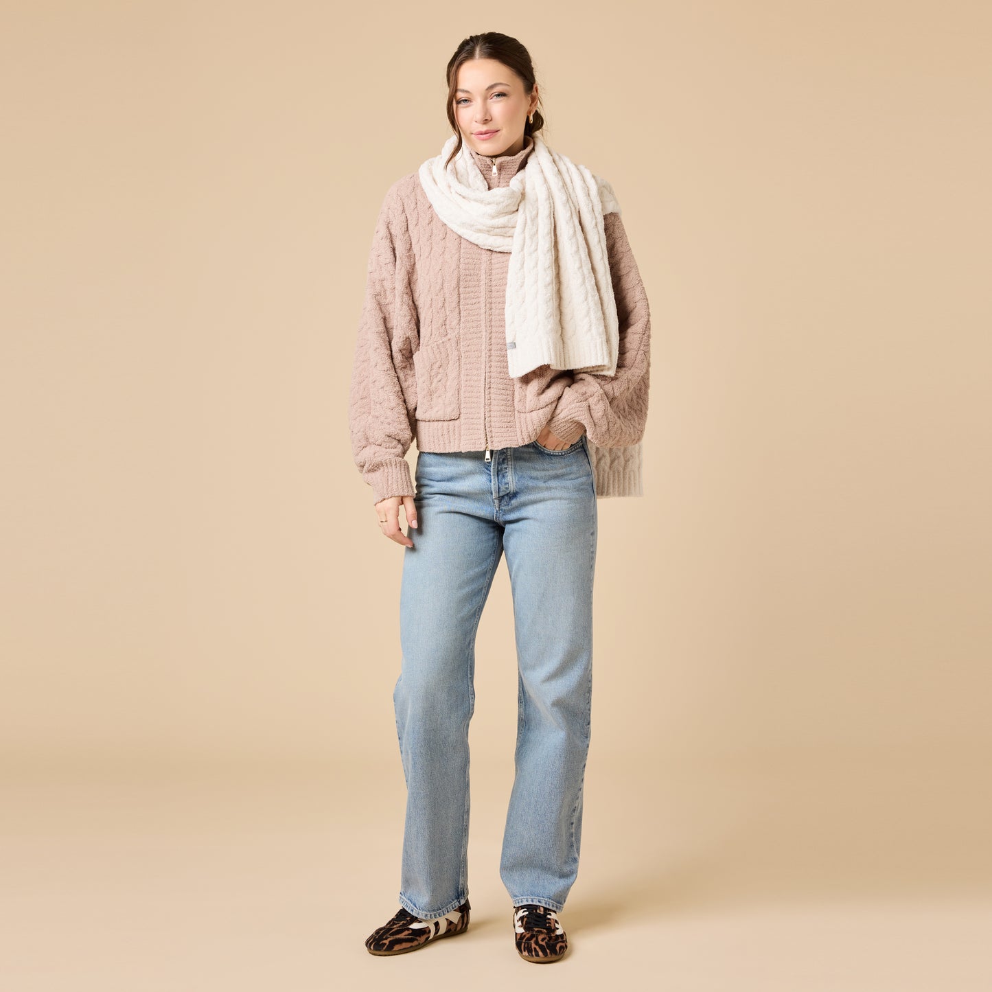 Cable Knit Marshmallow Scarf in Almond