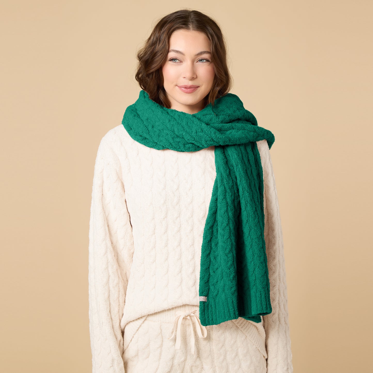 Cable Knit Marshmallow Scarf in Green