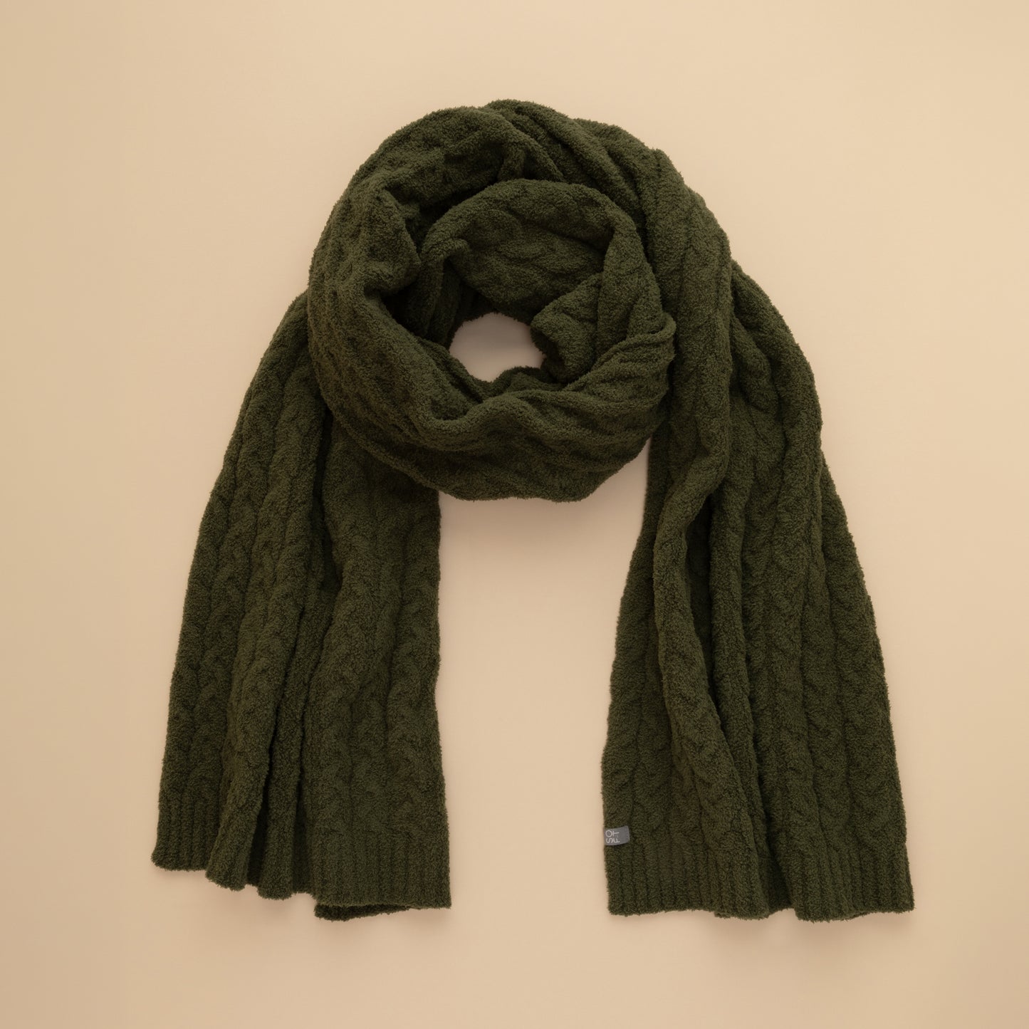 Cable Knit Marshmallow Scarf in Olive