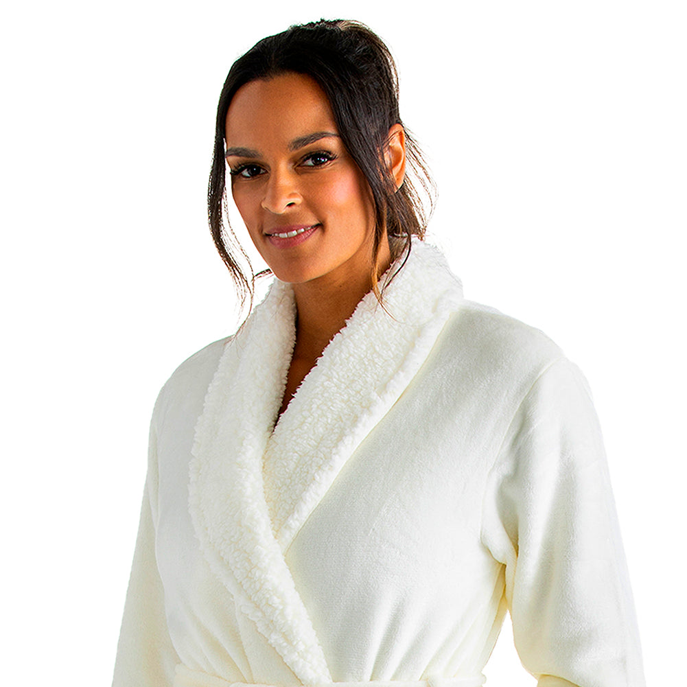 Plush Sherpa Robe with Contrast Trim Ivory