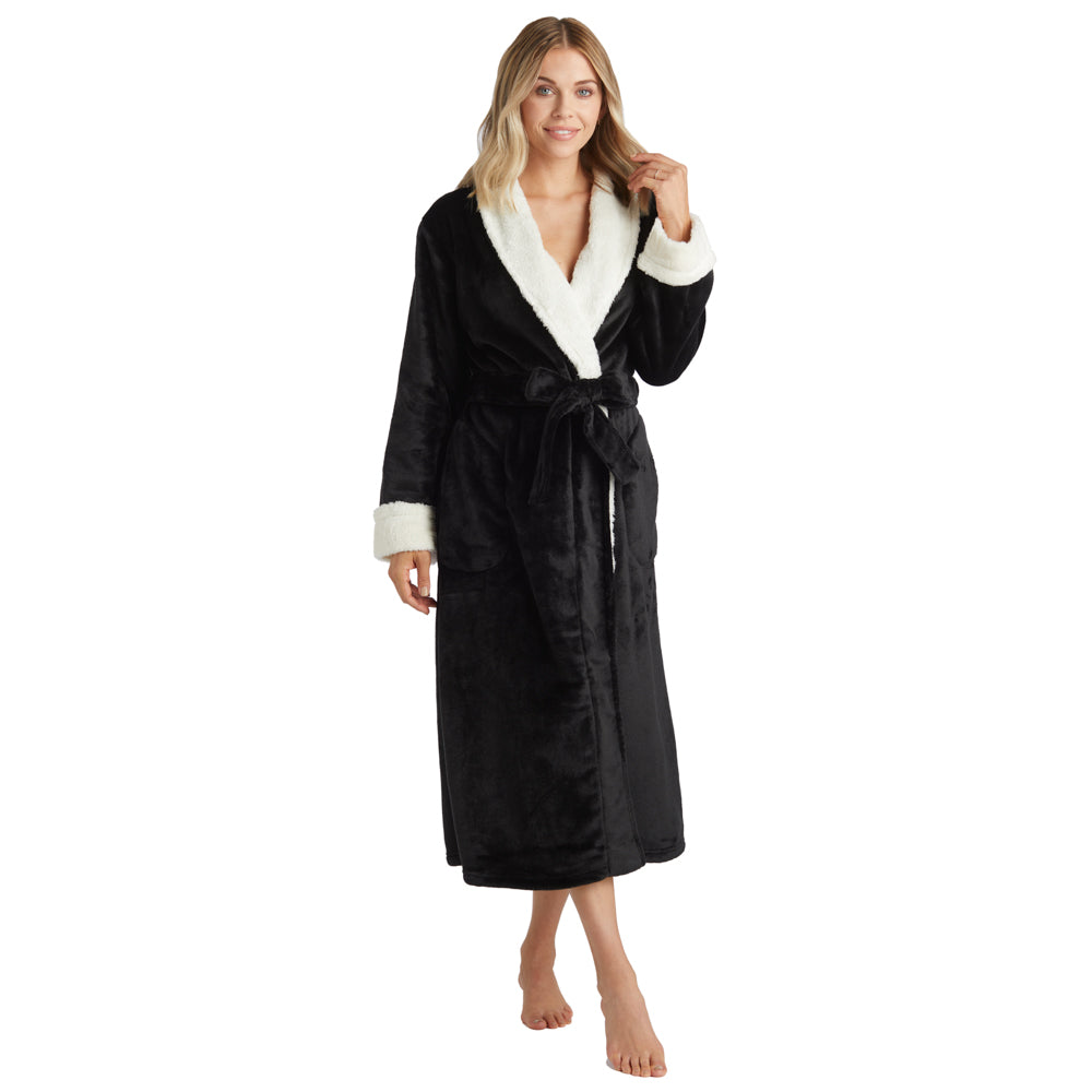 Plush Sherpa Robe with Contrast Trim Black