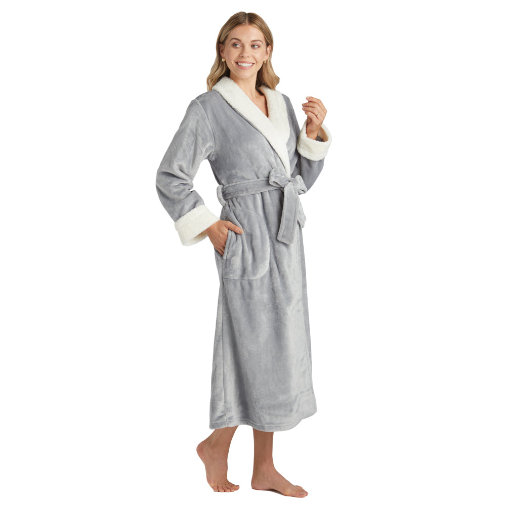 Plush Sherpa Robe with Contrast Trim Grey